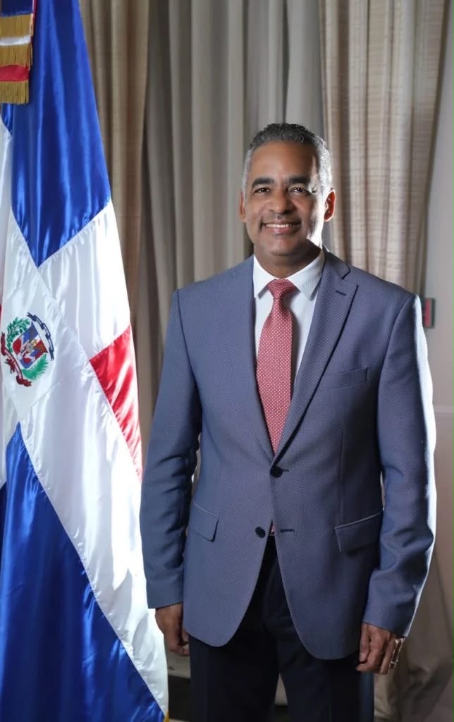 Designan  a Joel Santos como presidente del CUED y coordinador del Gabinete de Energía*