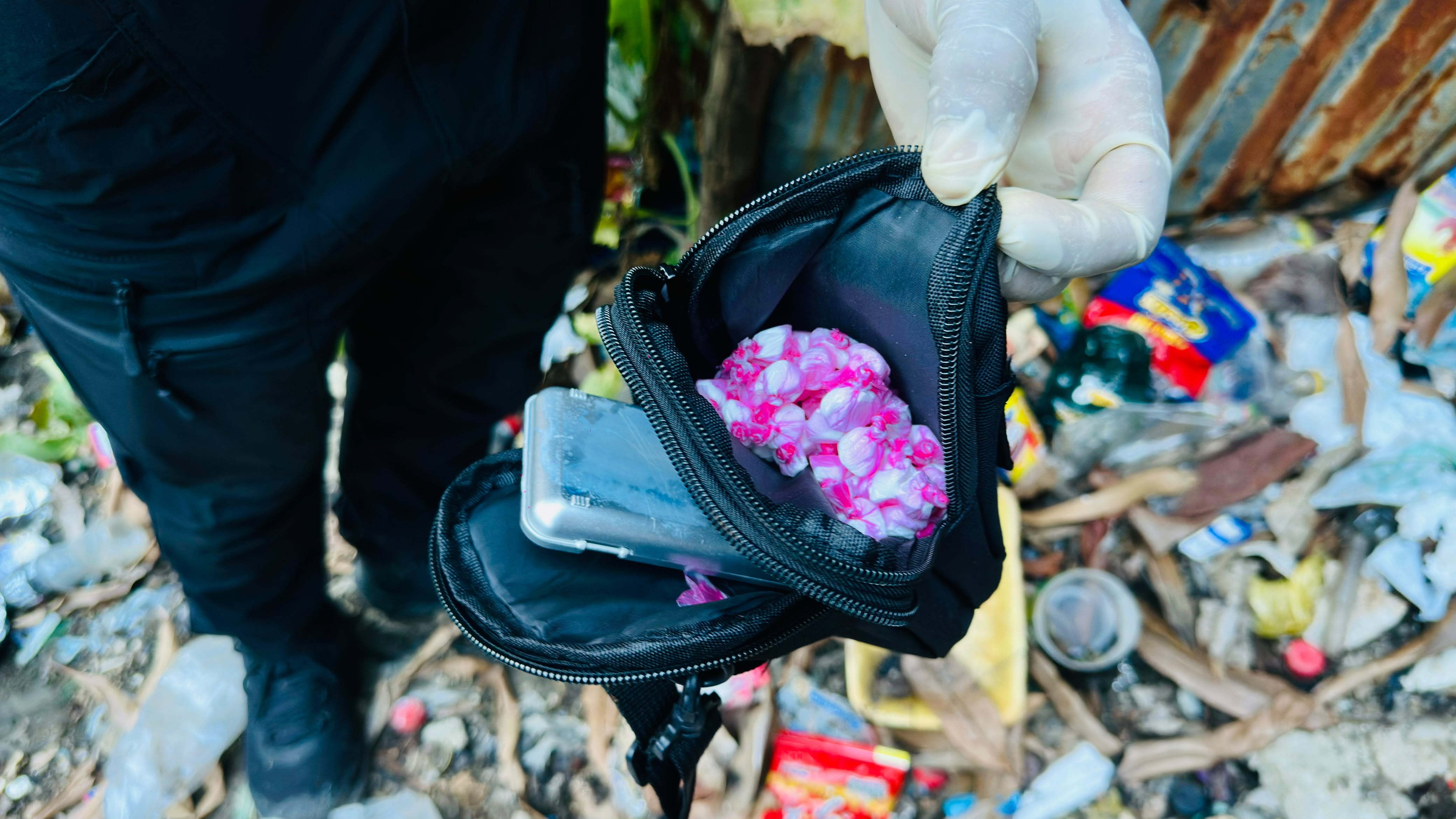 DNCD arresta a cinco personas y ocupa más de 4,700 gramos de presuntas drogas en Pedro Brand